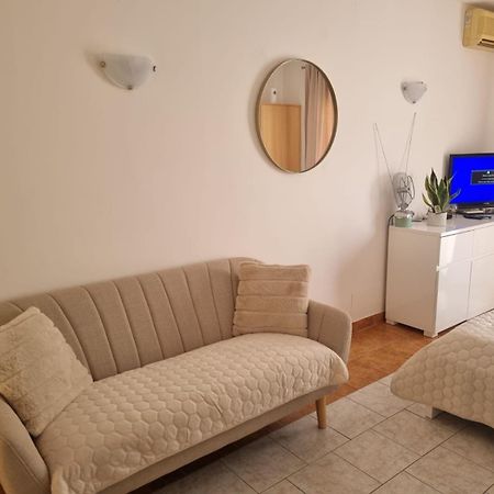 Apartment Bubi Nečujam Exterior foto