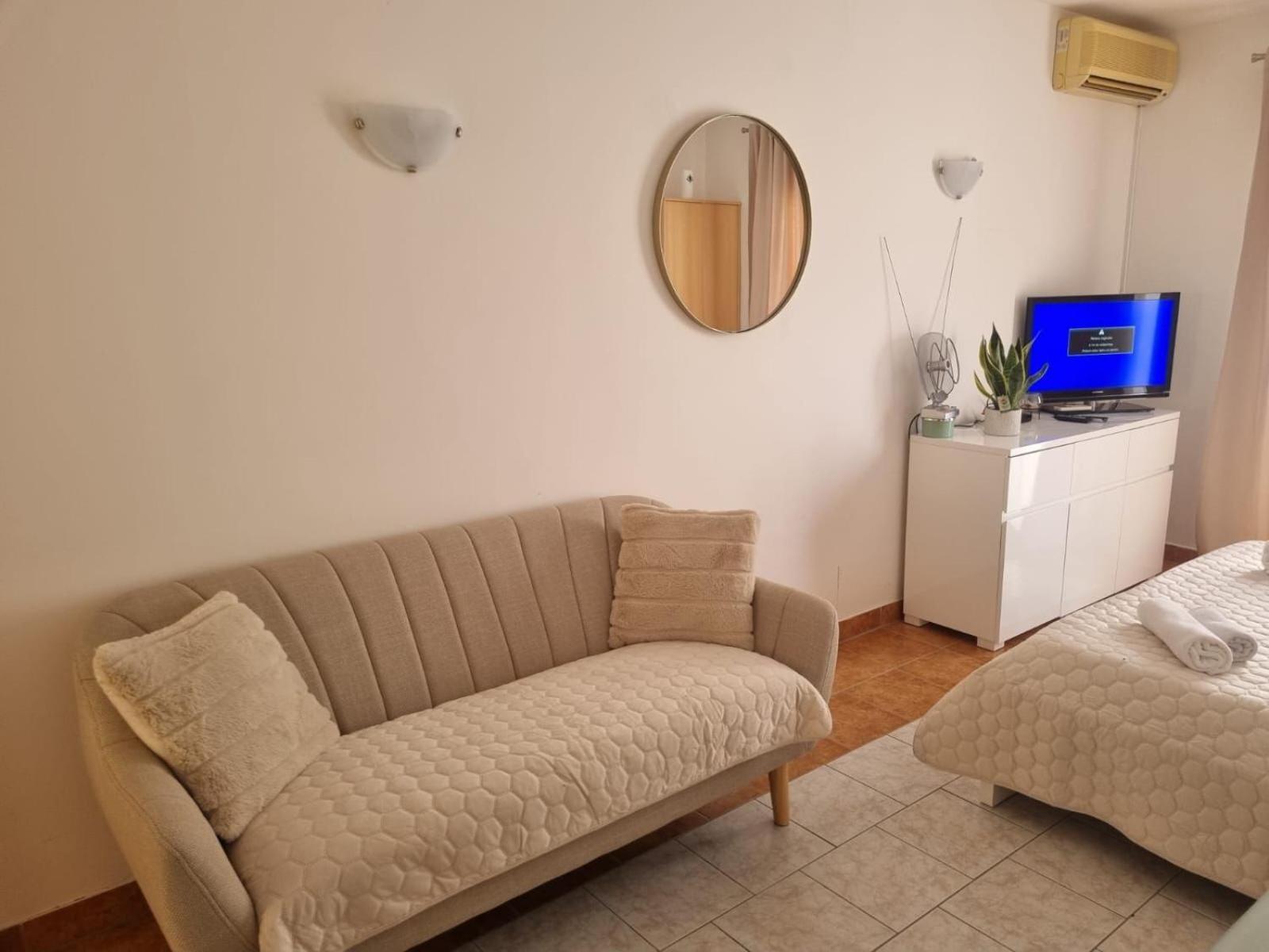 Apartment Bubi Nečujam Exterior foto